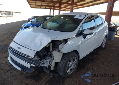 2014 Ford Fiesta Se z USA, uszkodzony, nr VIN 3FADP4BJ1EM235530
